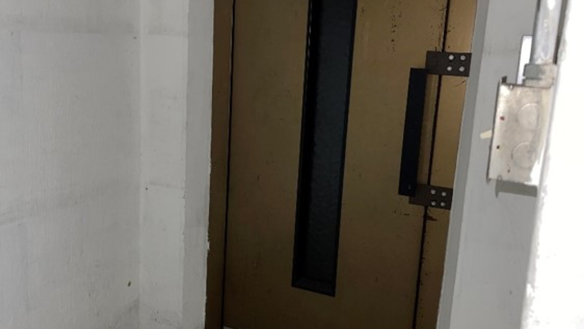 Edificio de oficinas en venta y renta, Zona 9 - Miniatura 10