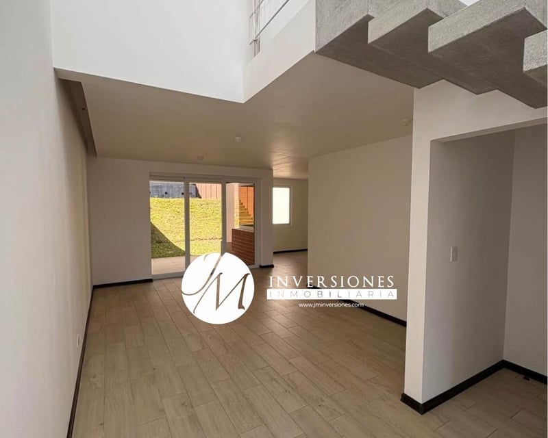 Espectacular Casa en Venta en carretera a el salvador - 3 Habitaciones
