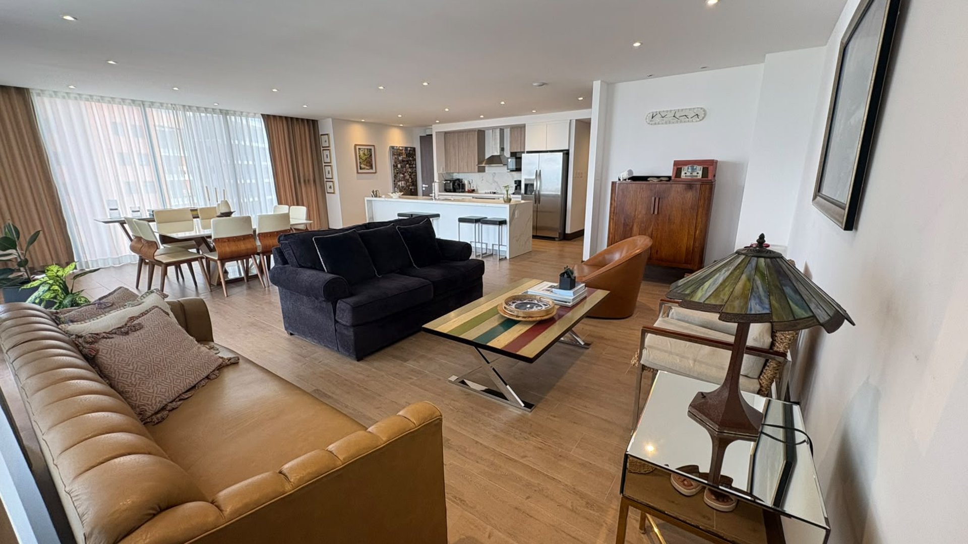 APARTAMENTO EN EDIFICIO GAURA ZONA 15