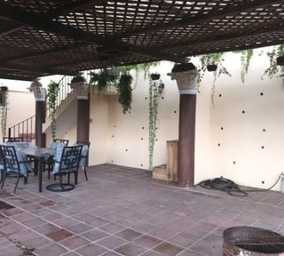 Casa en venta y renta  en La Isla zona 15