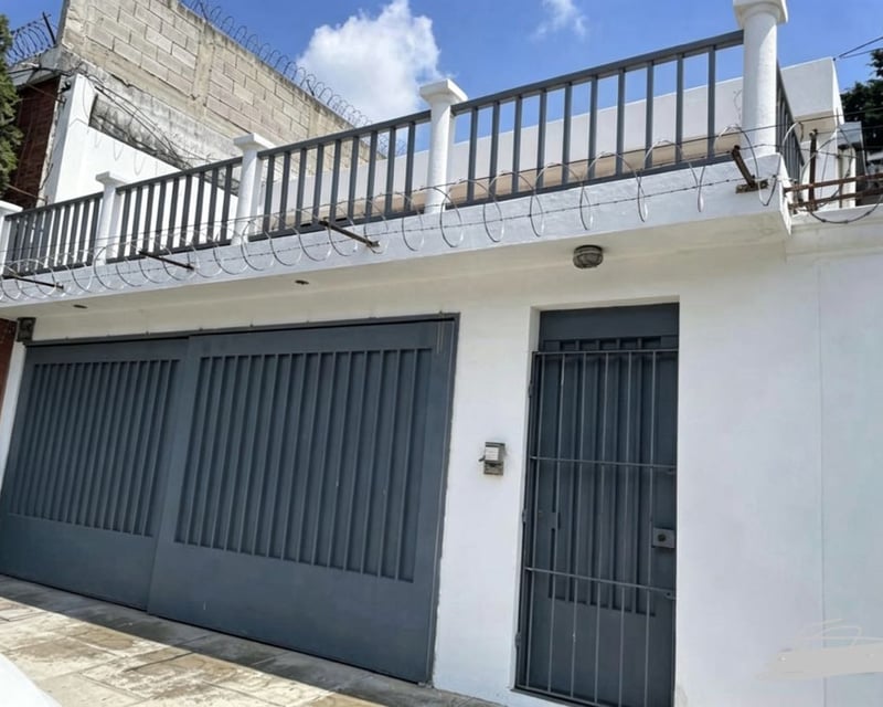 Venta/Alquiler casa para vivienda u oficinas Zona 15 Col. Tecún Umán