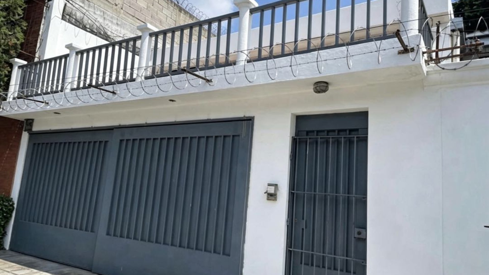 Alquilo amplia casa para vivienda u oficinas Zona 15 Col. Tecún Umán