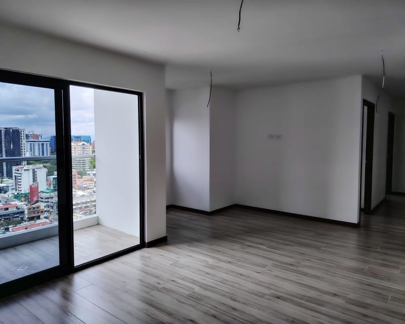 Apartamento En Venta Zona 10 Edificio Neo 2 Nivel Alto + 3 parqueos