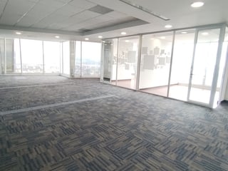 Oficina Administrativa en Renta con 696.65 Mtrs - Image 1