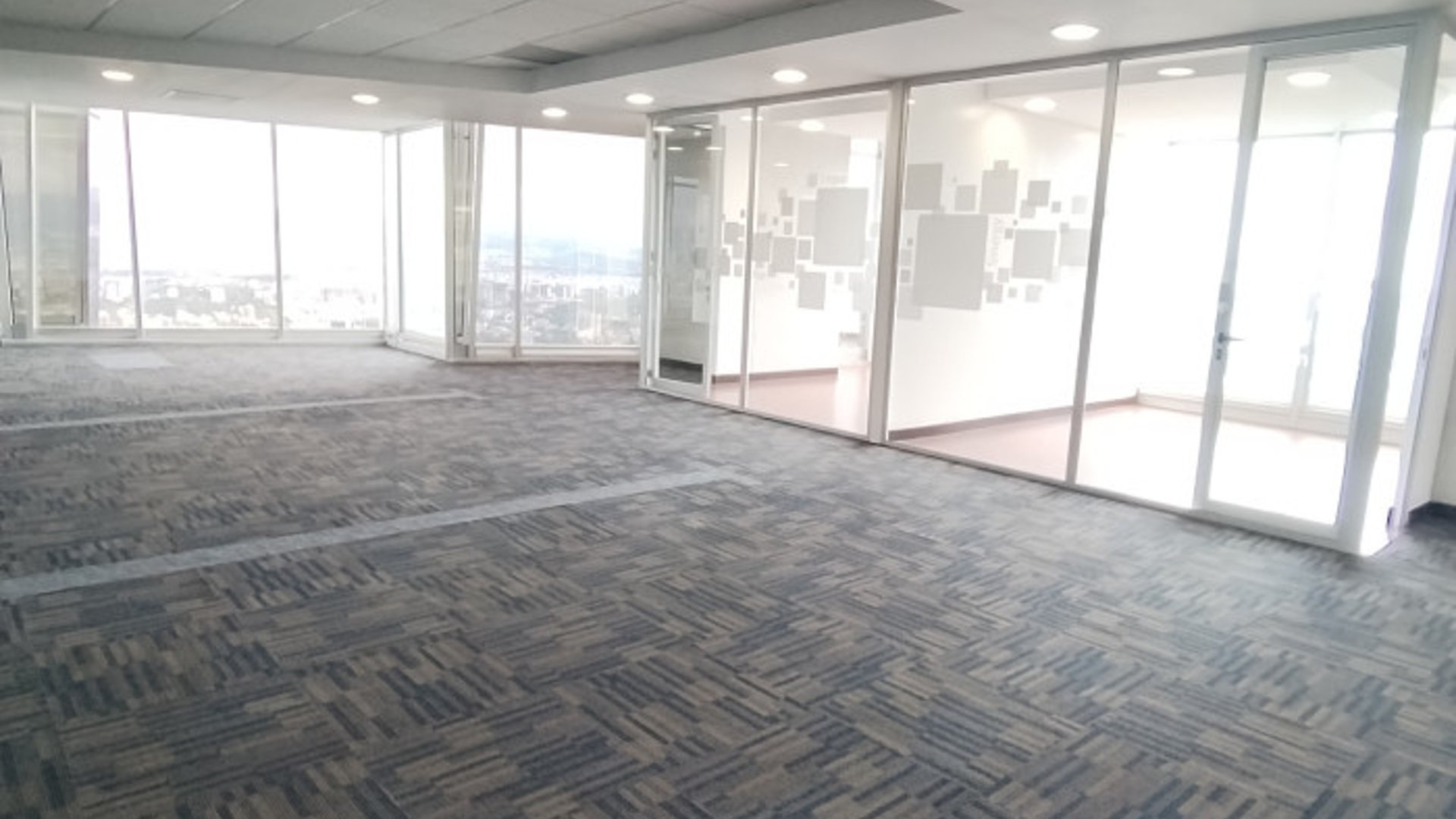 Oficina Administrativa en Renta con 696.65 Mtrs