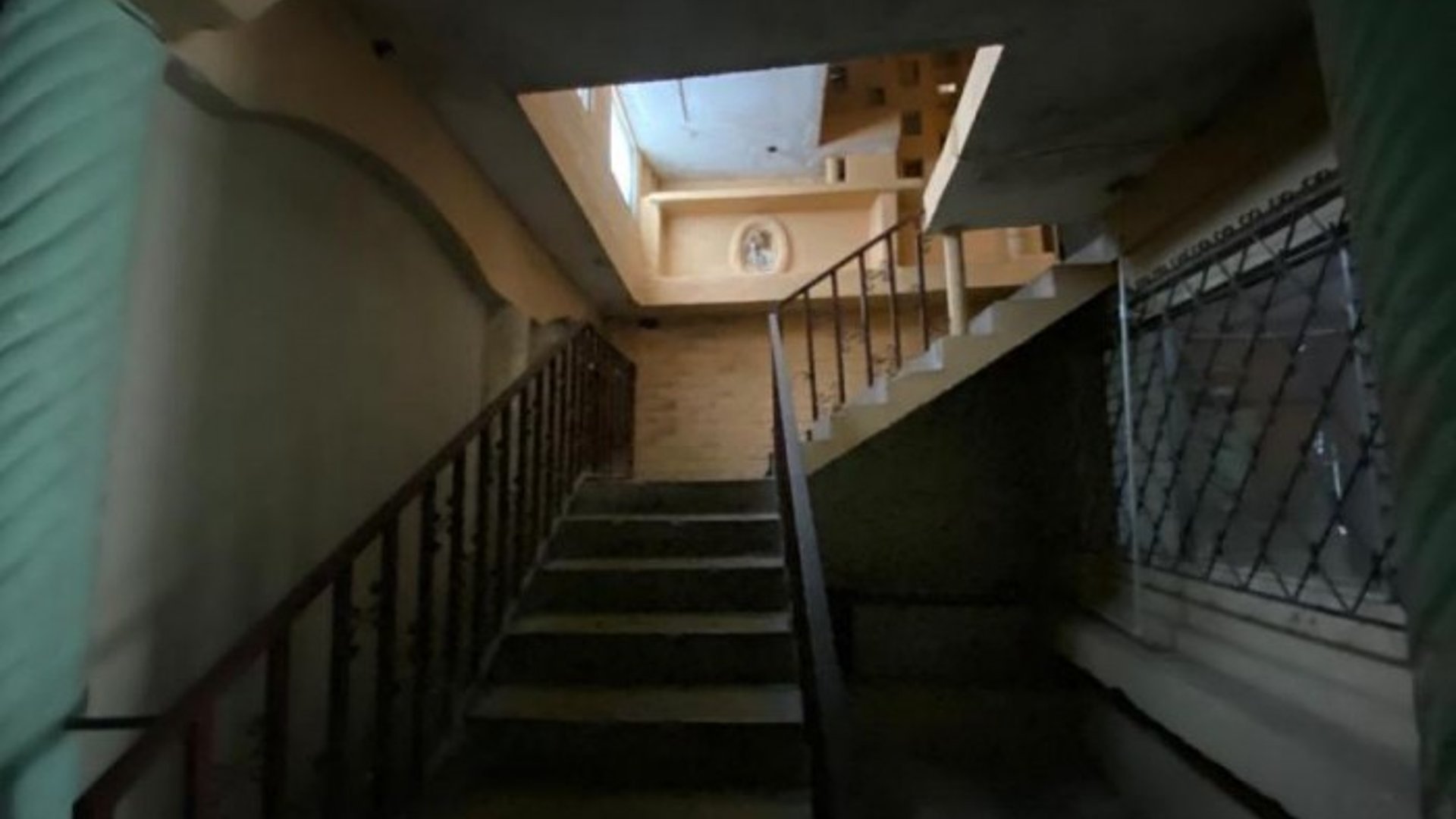 Casa en Venta de uso Comercial en zona 6 Guatemala - Miniatura 3