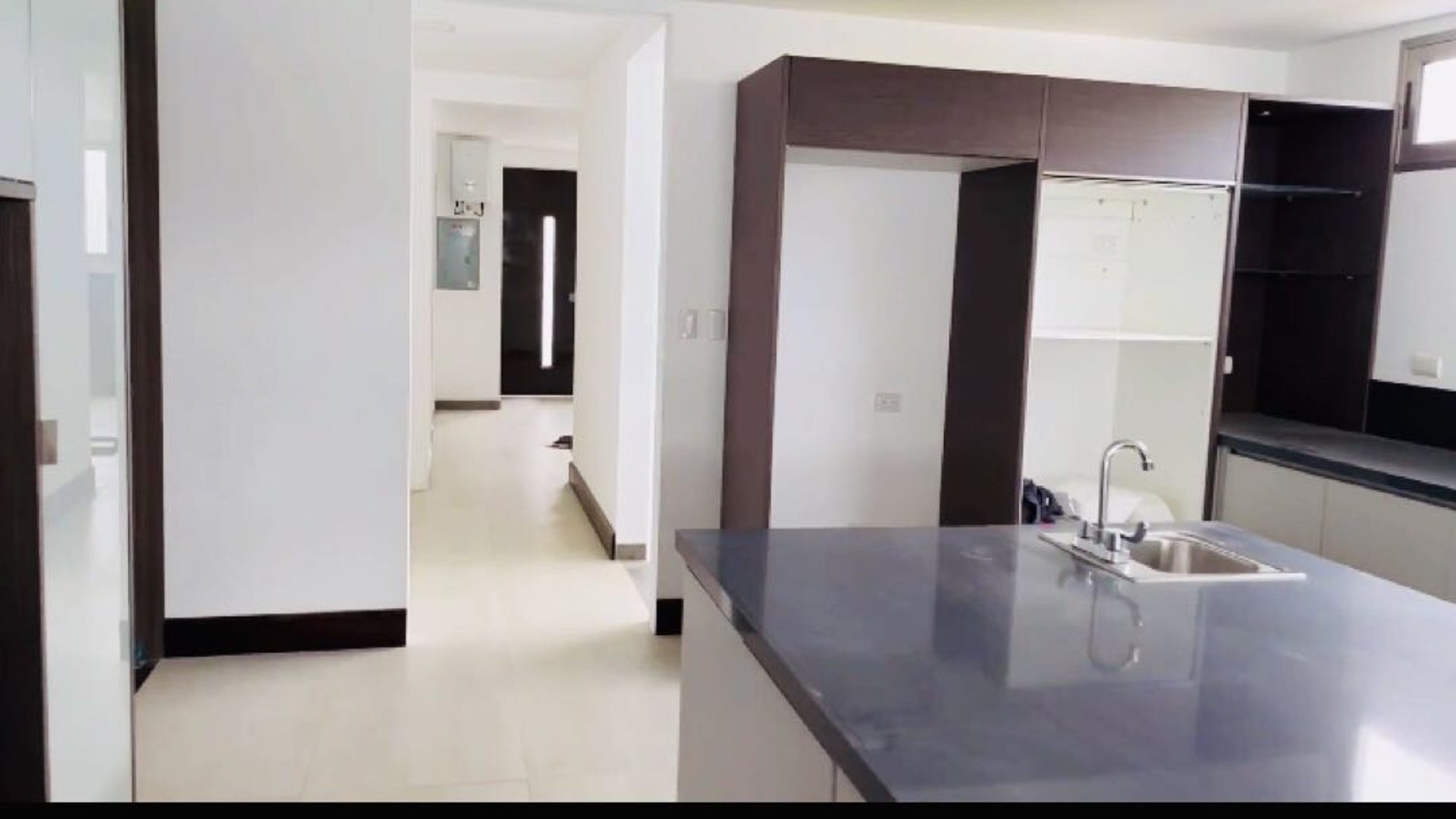 Vendo Linda Casa en Lomas de San Isidro zona 16 - Miniatura 13