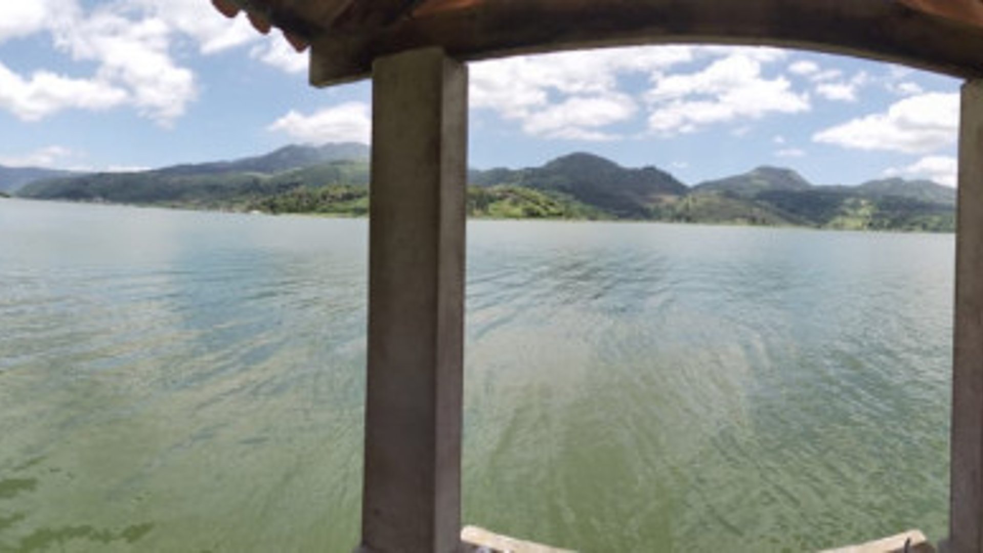En venta casa para remodelar a orilla lago Amatitlán - Miniatura 7