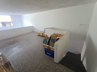 LOCAL COMERCIAL EN RENTA  PLAZA FLORENCIA ZONA 12 - 5