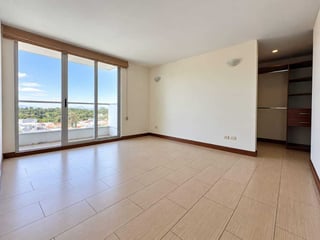 APARTAMENTO EN ALQUILER 📍 Edificio Condado La Villa, Zona 14 - 5