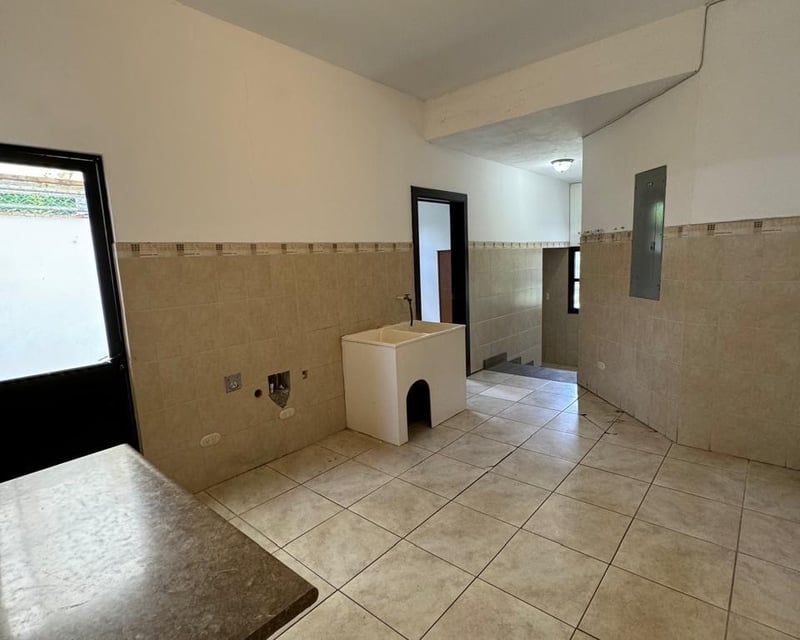 Casa de 1 nivel en Renta o Venta Carretera a El Salvador