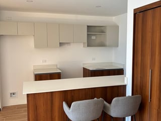 Apartamento en renta de 2 habitaciones y linea blanca en Z13 Ref-5523 - Image 1