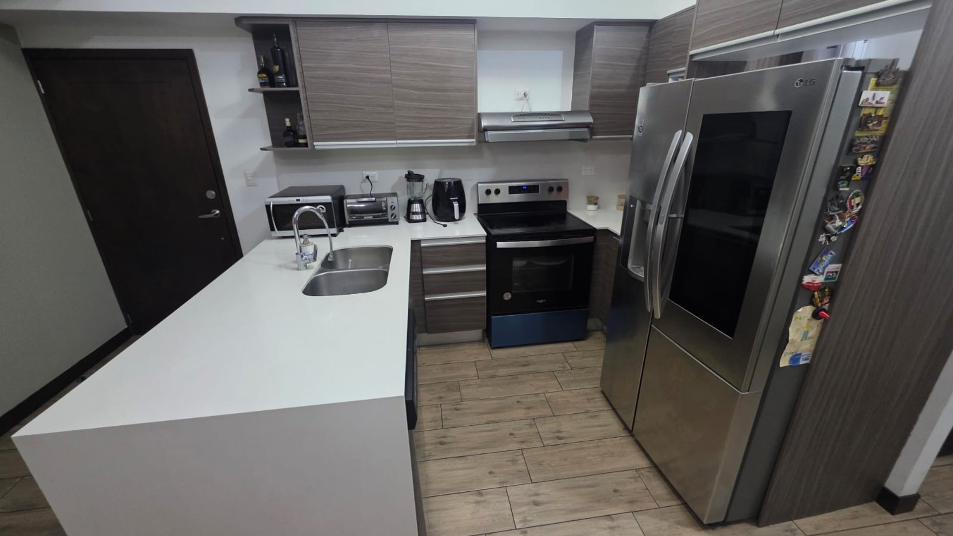 Apartamento Amueblado en Edificio Casalini ref-6157
