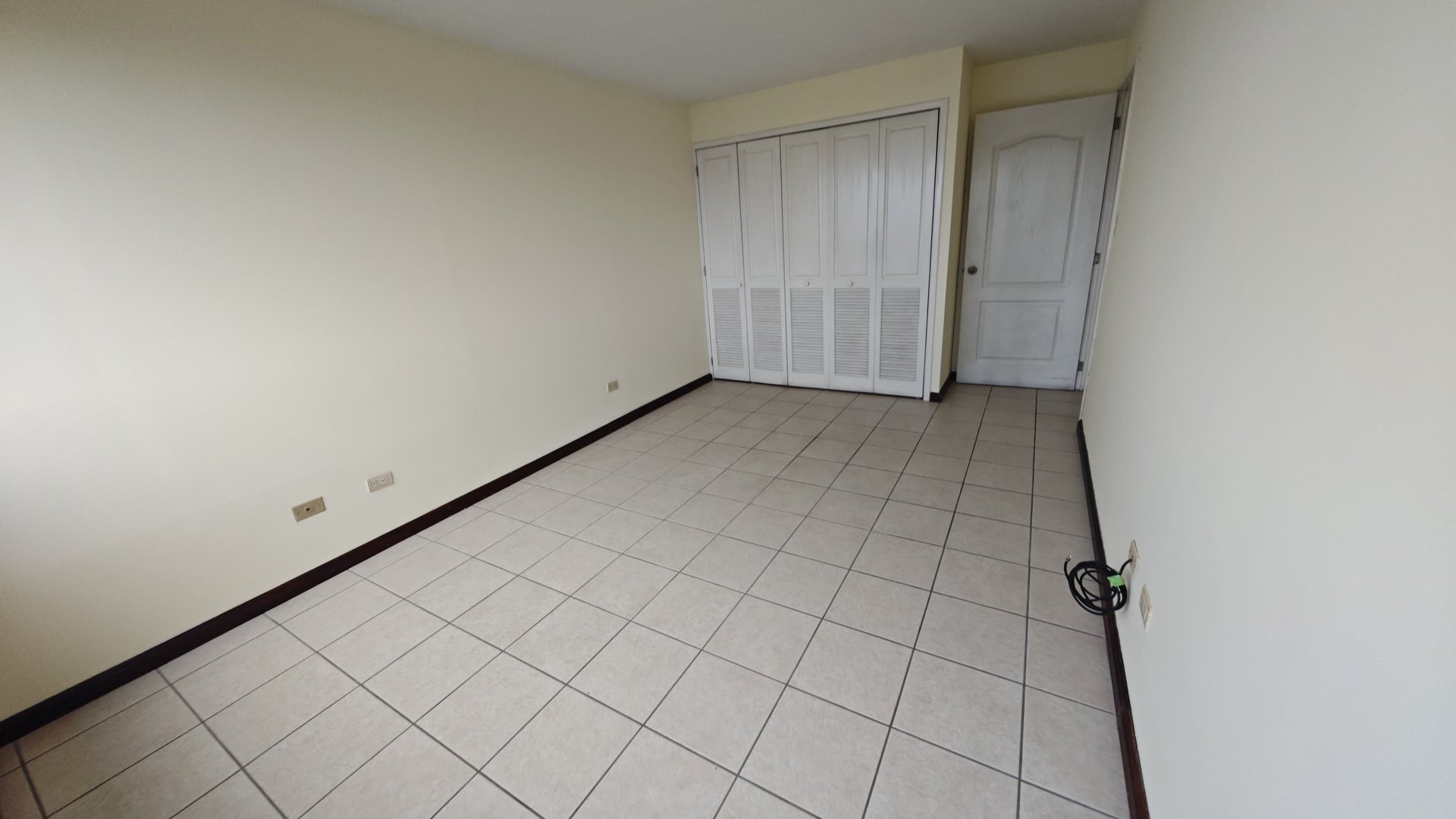 ???? APARTAMENTO EN RENTA – 2 HAB |SANTORINI AMÉRICAS | ZONA 14 - Miniatura 9
