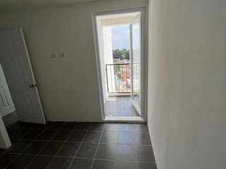 Apartamento en Renta Edificio Berlindo Zona 1 de Mixco - Image 5