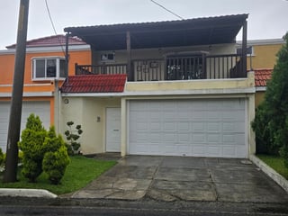 CASA EN VENTA EN LOMA VERDE - FRAIJANES - 3