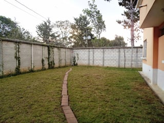 Casa amplia Venta y Renta en San Lucas Sacatepéquez - 5
