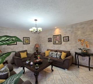Casa en Venta Zona 11 Ciudad de Guatemala Las Charcas