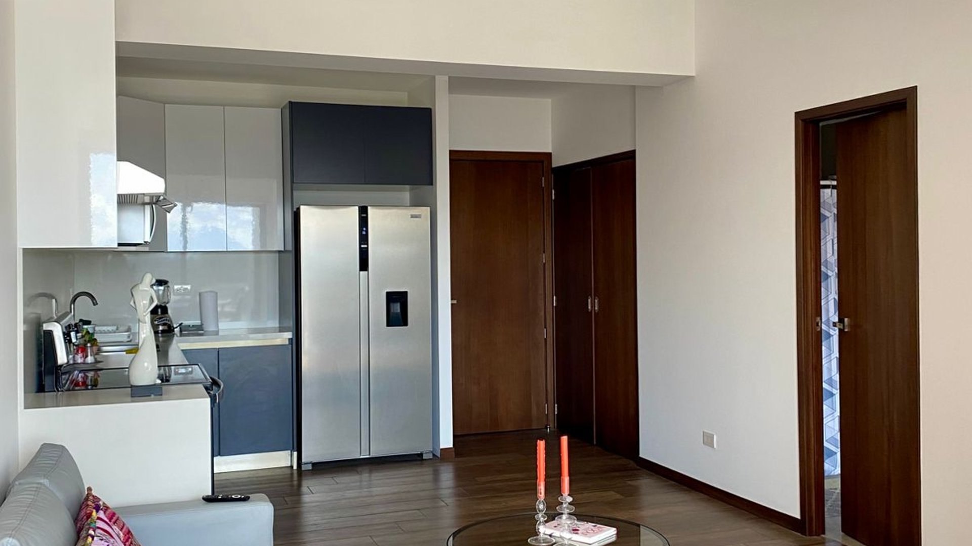 Apartamento amueblado en renta con 1 habitacion en zona 10 Ref-5641