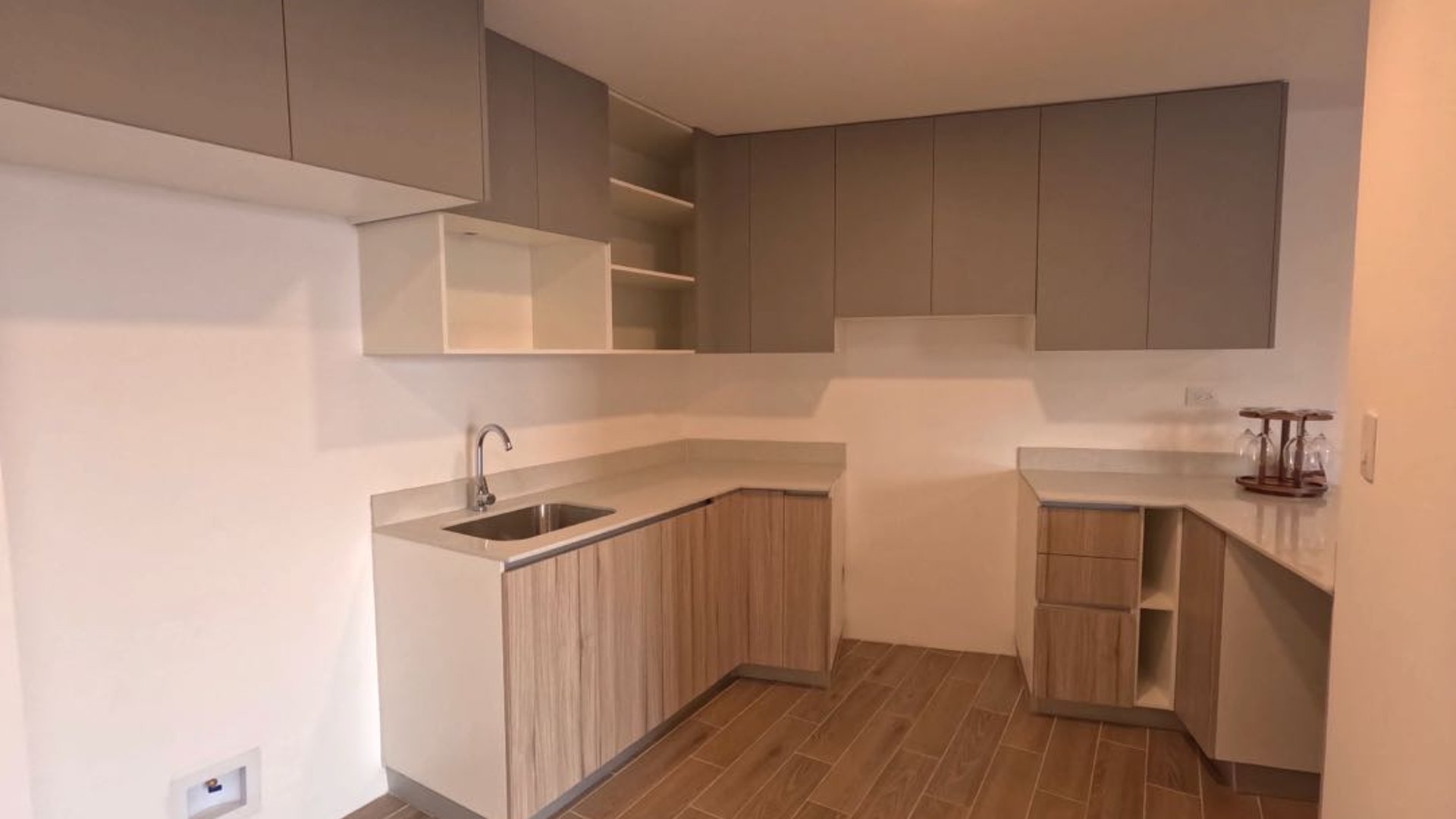 Apartamento en renta y en venta, Parque 14, zona 14 - Miniatura 6