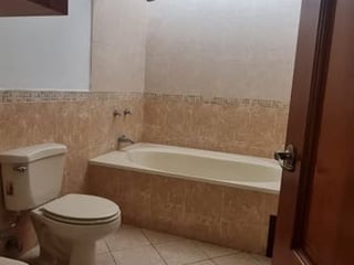 Casa en venta y renta, en 16 - Image 2