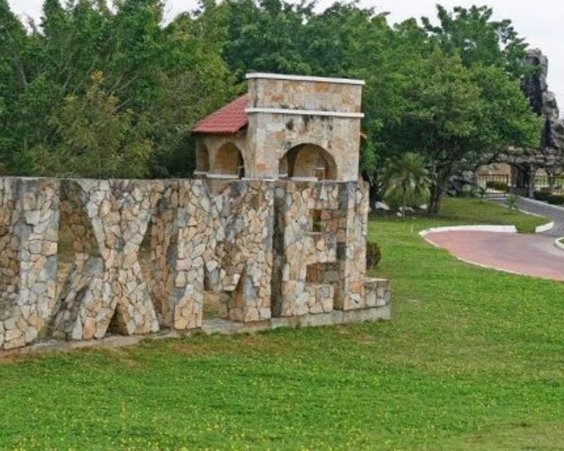 Terreno en Venta en Uxmel