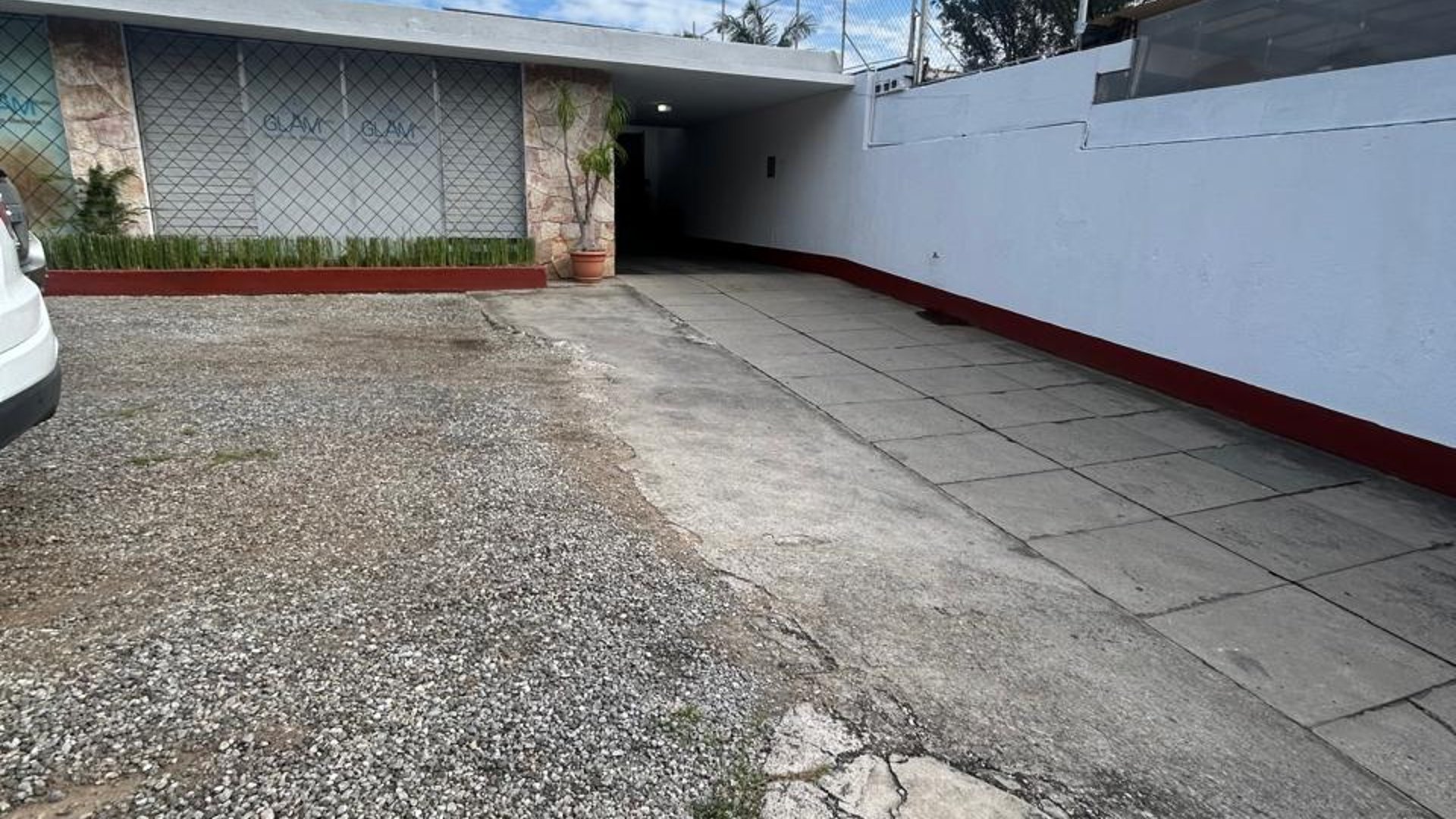 Venta de casa en zona 13 fuera de garita entre Américas e Hincapie
