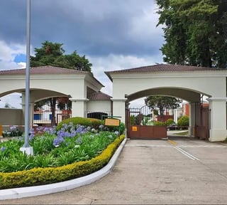 Terreno en venta en bosques de Vila Verde km26.5
