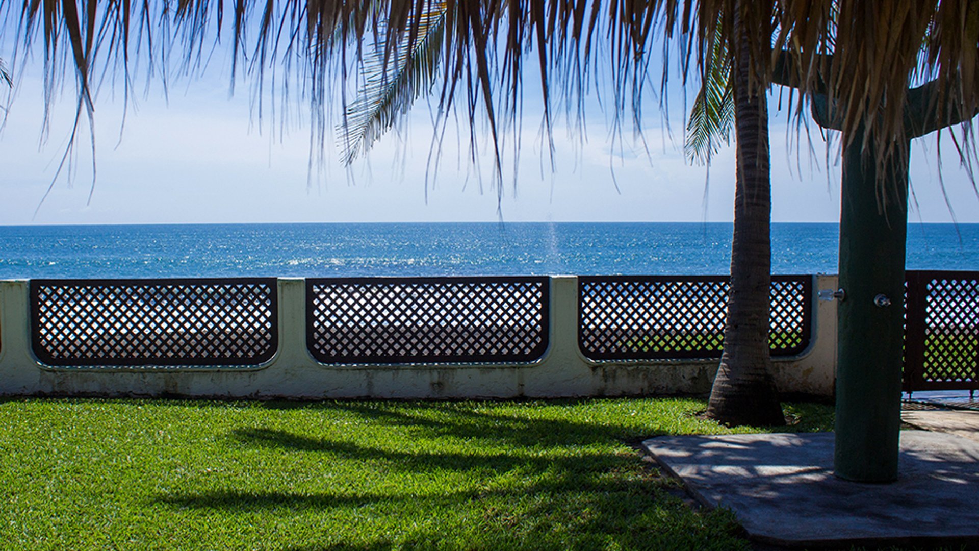CASA VACACIONAL EN RENTA EN MONTERRICO VILLA 5