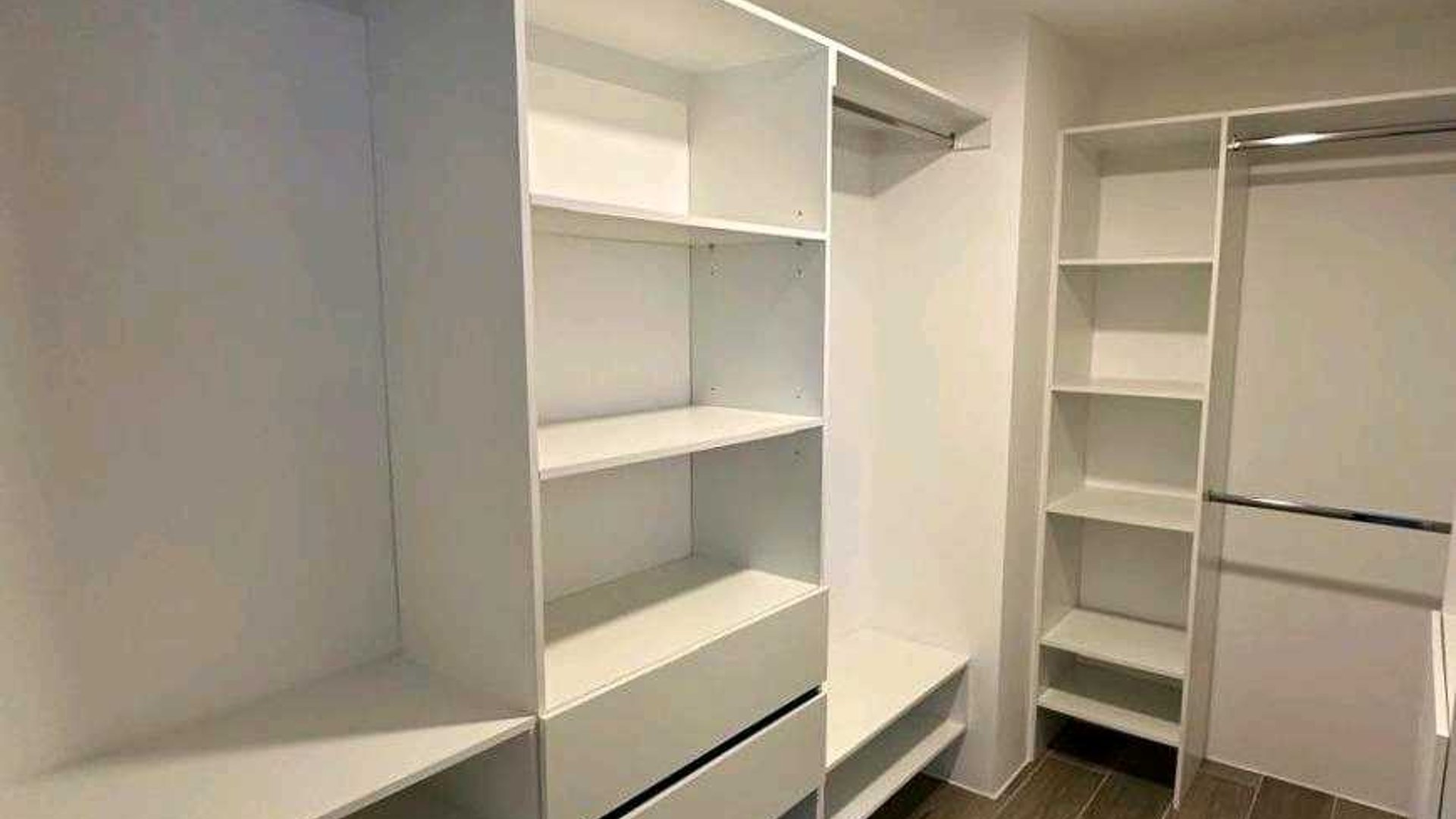 APARTAMENTO EN ALQUILER???? Edificio Seghería, Zona 14, La Villa - Miniatura 6