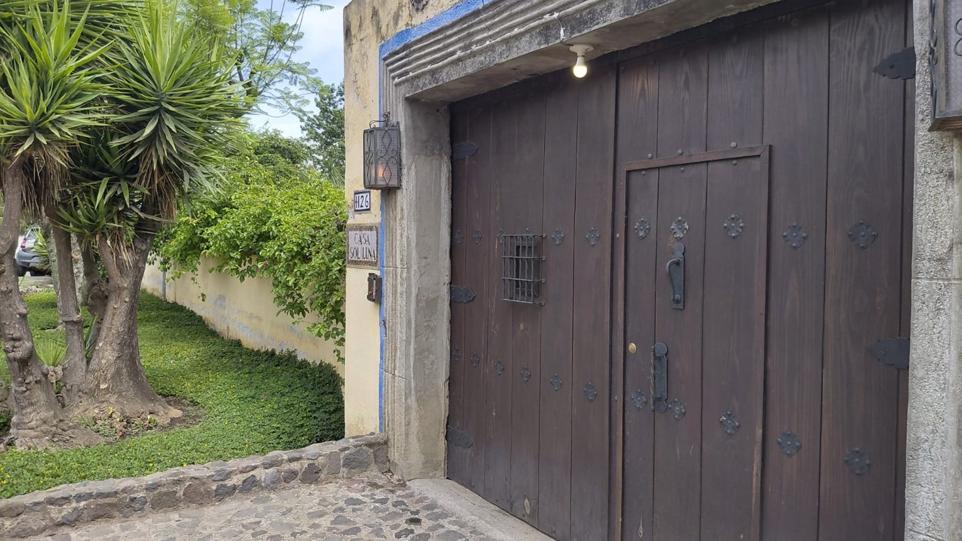 AMPLIA Y ACOGEDORA CASA EN VENTA CON BELLO JARDÍN - Miniatura 17