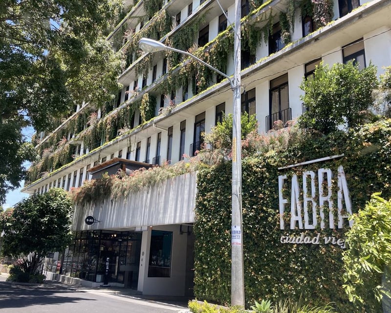 📍 APARTAMENTO AMUEBLADO RENTA – 2 HAB | EDIFICIO FABRA | ZONA 10
