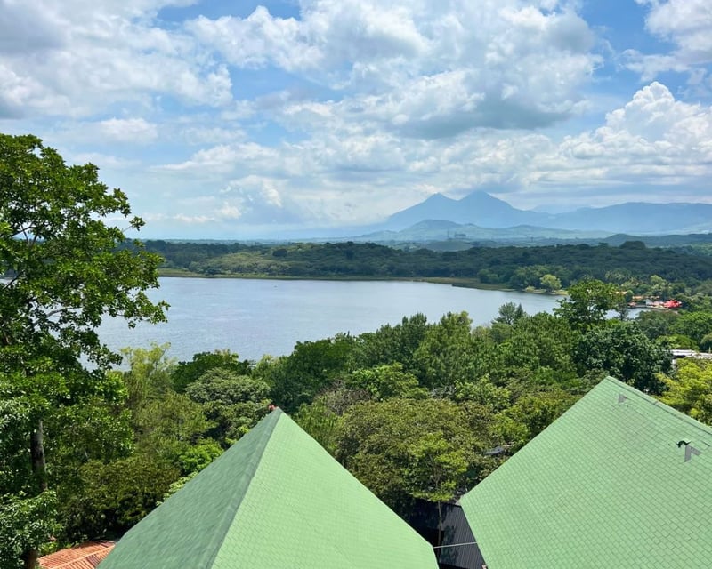 HERMOSA.CABAÑA EN VENTA LAGUNA DEL PINO