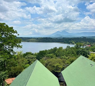 HERMOSA.CABAÑA EN VENTA LAGUNA DEL PINO