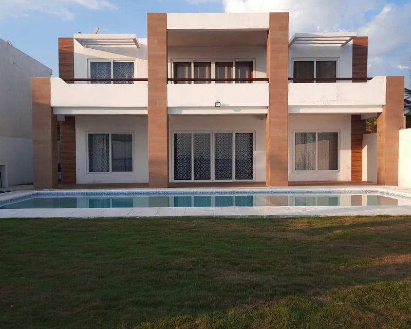 Casa en venta a la orilla de la Playa