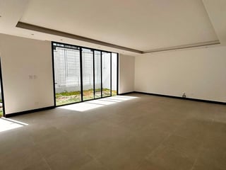 📍 CASA EN VENTA – 3 HAB + ESTUDIO | CONDOMINIO MOLIÉ | ZONA 10 - 4