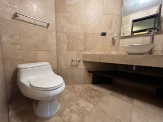 Venta de hermosa casa en Condominio – Colonia El Prado, Zona 10 - Image 16