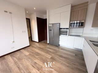 APARTAMENTO CON LÍNEA BLANCA,  EDIF. VHISTA, ZONA 15 - 2