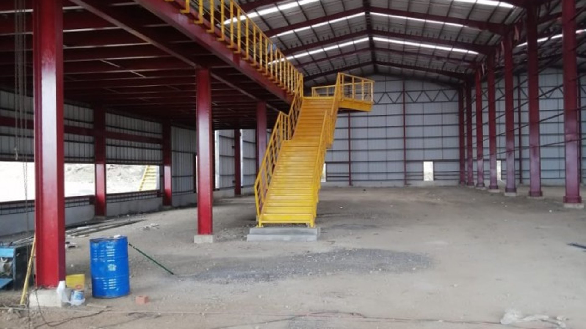 En  Renta o venta bodegas cercano a Puerto Quetzal. - Miniatura 6