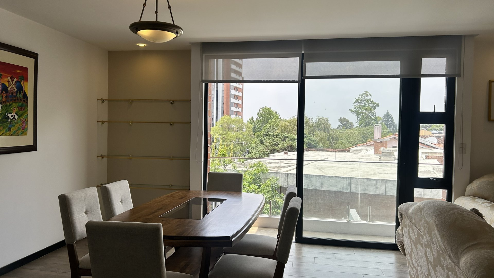 Apartamento Amueblado en ALQUILER Edificio Borghetto zona 15 - Image 1
