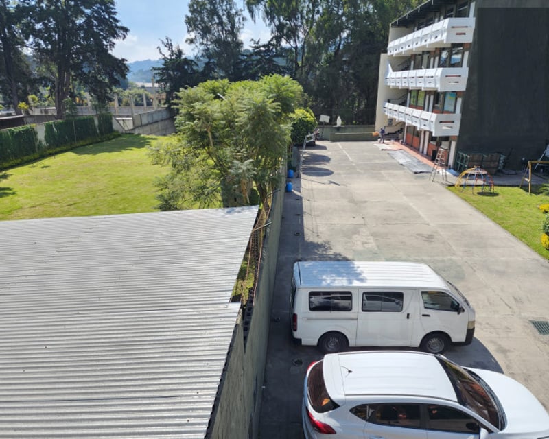 Edificio y Dos Terrenos en Renta, sobre Interamericana