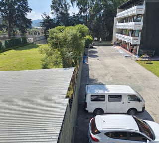 Edificio y Dos Terrenos en Renta, sobre Interamericana