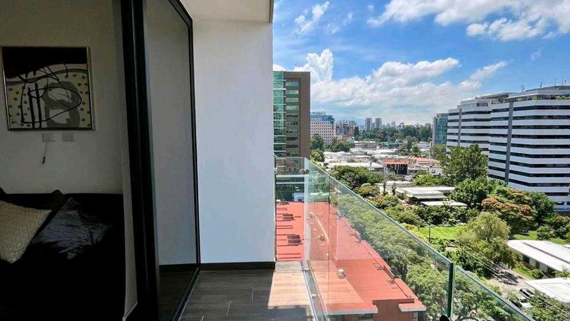 APARTAMENTO AMUEBLADO EN ALQUILER o VENTA????Edificio Casa Clara, zona 10 - Miniatura 3
