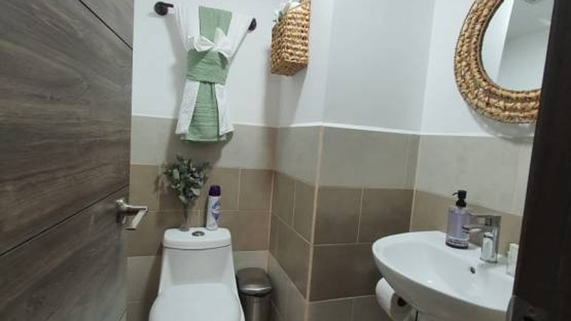 Apartamento en Venta, Zona 11 (V9965) - Miniatura 2