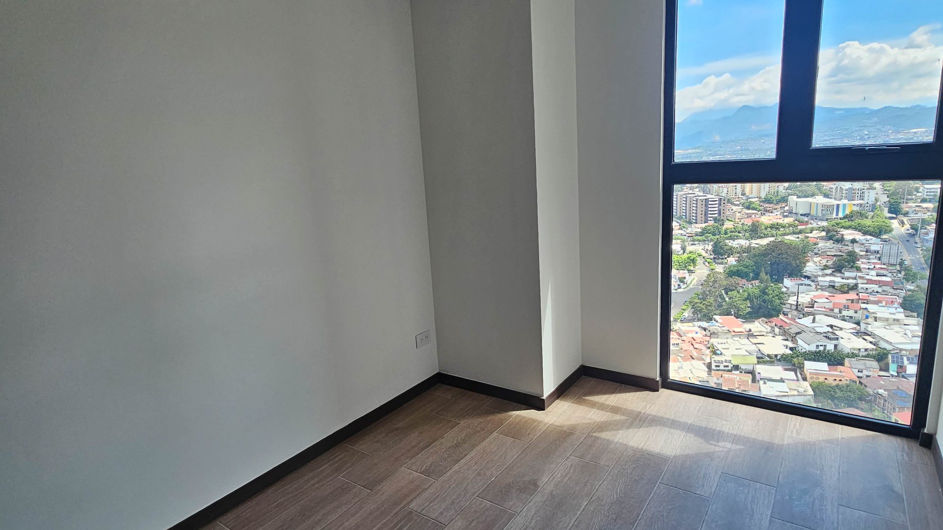 ZONA 11 APARTAMENTO EN VENTA - Miniatura 9