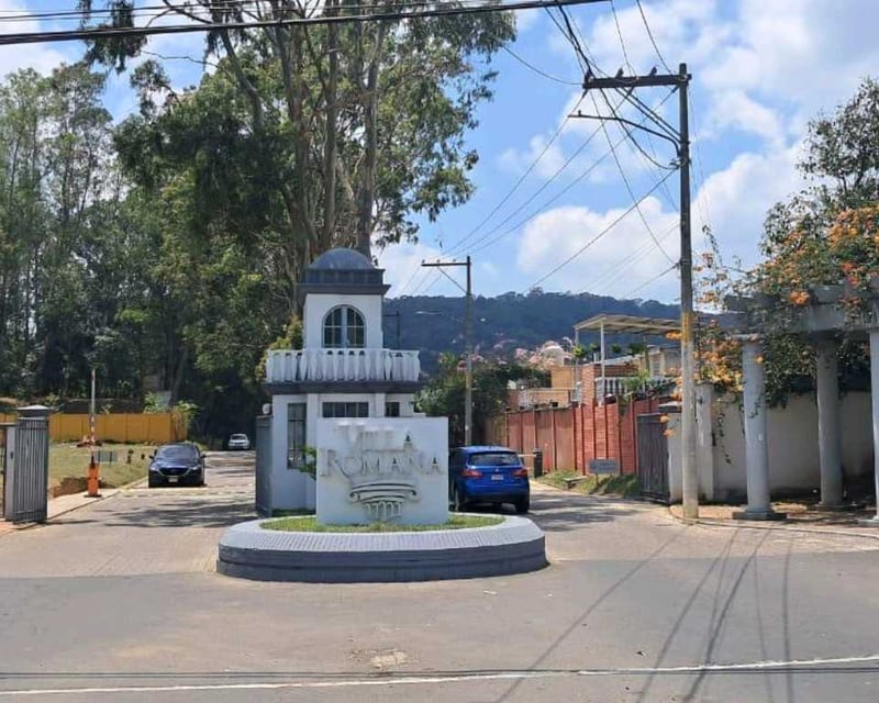 CASA EN VENTA – VILLA ROMANA, CLÚSTER 2, VILLA NUEVA
