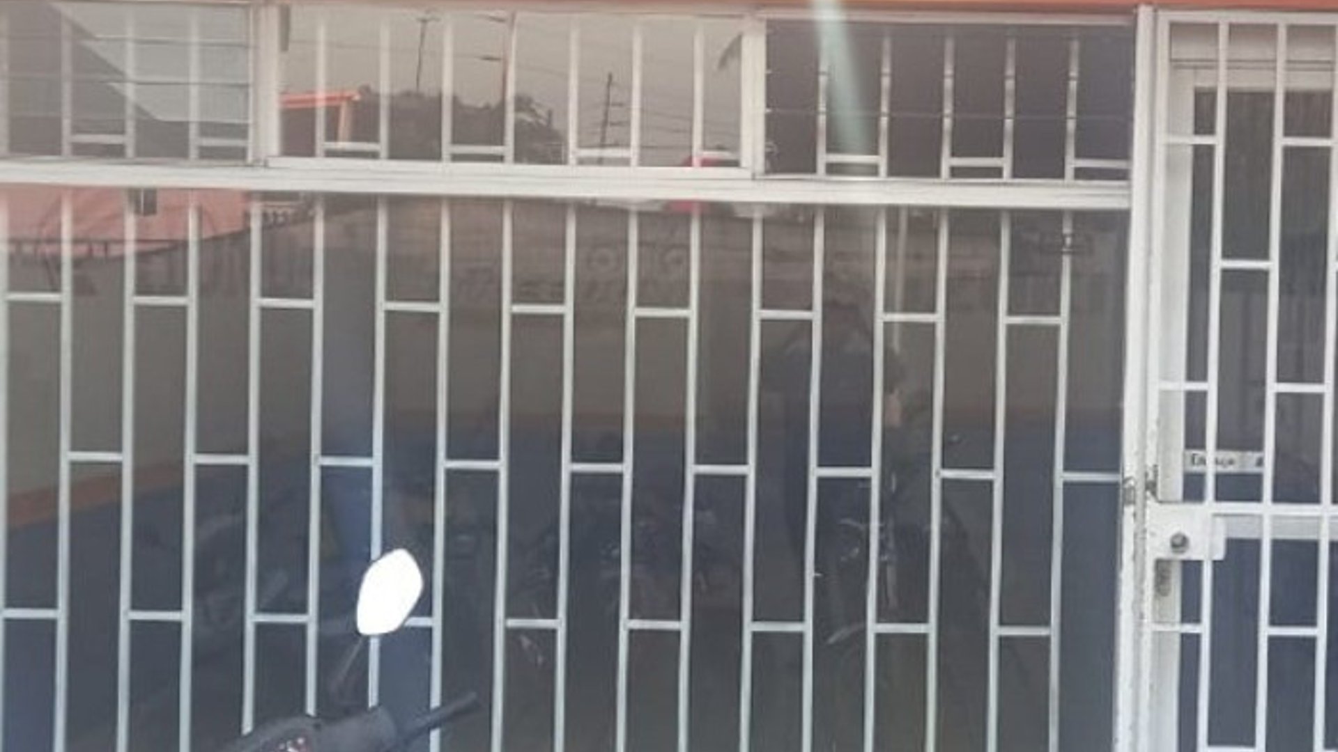 Local Comercial Premiun en Renta En El Puerto San José. - Miniatura 3