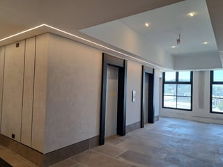 Oficinas en venta y renta en Centro Comercial en CAES - 2