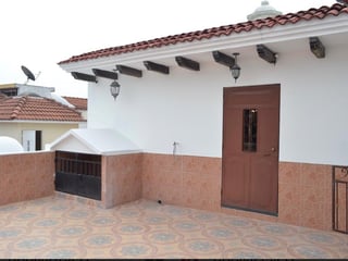 Casa en venta, en Zone 16 - 3