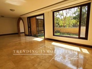 House for Sale Encinos de Cayalá, Zona 16 | 5 Bedrooms + 6 Parking Spaces - Image 2